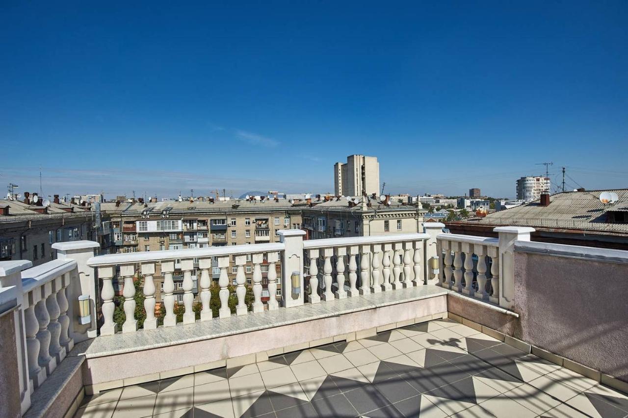 Уникальный Двухуровневый Пентхаус С Террасой Charkiw Exterior foto